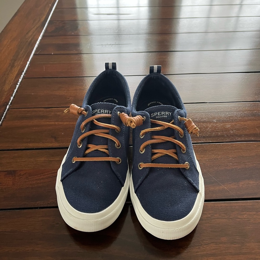 Sperry memory foam shoes, New in box